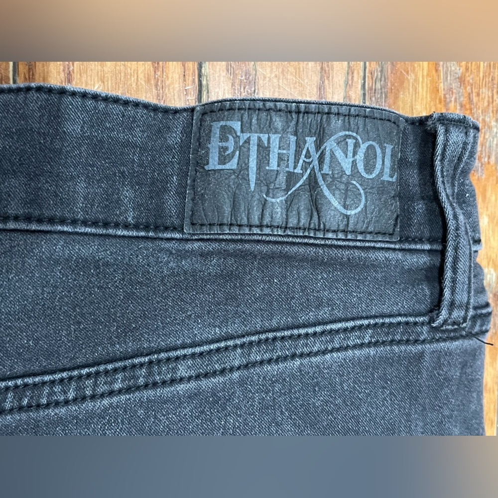 Classic Black Skinny Jeans for Men - Picture 16 of 16